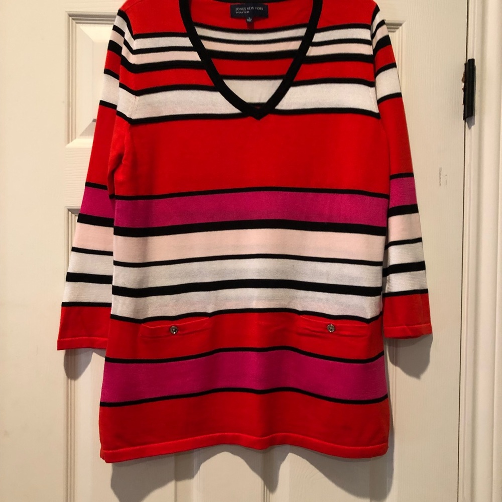 Jones New York Signatire Large lightweight tunic